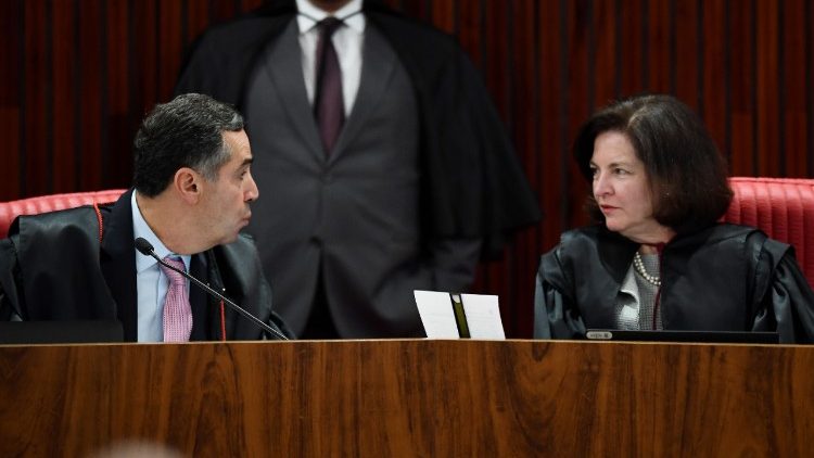 Le Tribunal supérieur électoral a statué l'inéligibilité de Lula à la prochaine présidentielle d'octobre 2018.