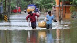 files-india-flood-weather-health-1536042712253.jpg
