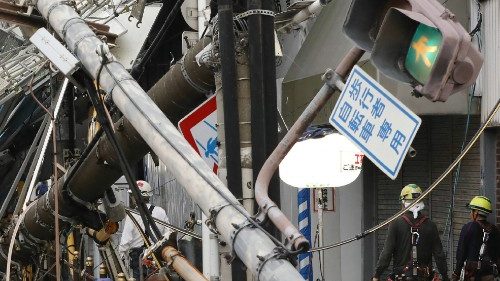 Typhoon Jebi hits Japan