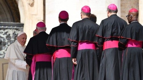 Påven möter biskopar för att diskutera skydd av minderåriga