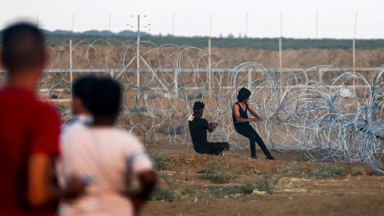 A cada ano cerca de 500-700 crianças palestinas são detidas e processadas no sistema judiciário militar israelense