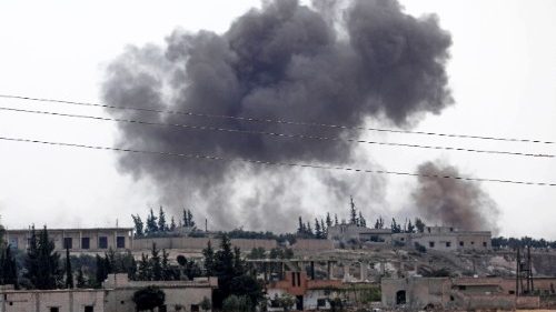 Siria: ripresi raid russi e governativi su Idlib