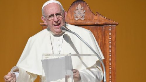 Papst Franziskus auf Sizilien: Prüfungen mit verstärktem Glauben begegnen