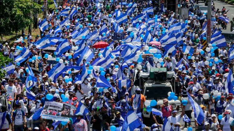 La protesta dell'opposizione a Managua