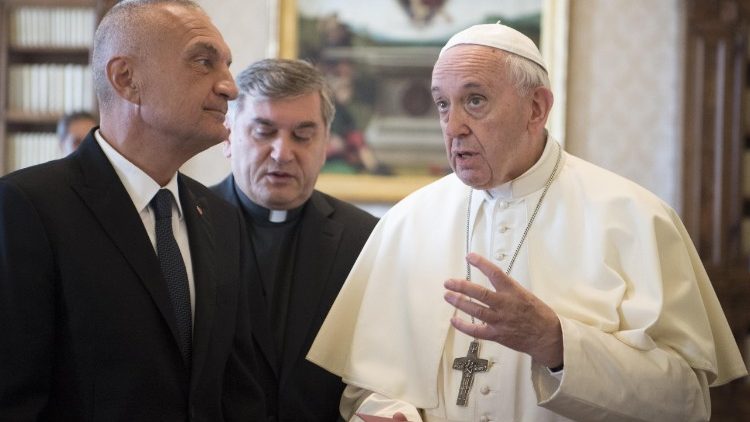 Albanijos prezidentas apsilankė Vatikane