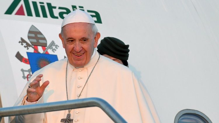 Le Pape François au départ de Rome pour Vilnius, le 22 septembre