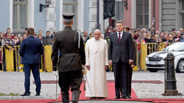 lithuania-vatican-religion-pope-diplomacy-1537771310930.jpg