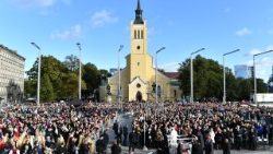 estonia-religion-pope-1537880829689.jpg
