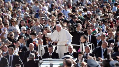 vatican-pope-audience-1537950744361.jpg