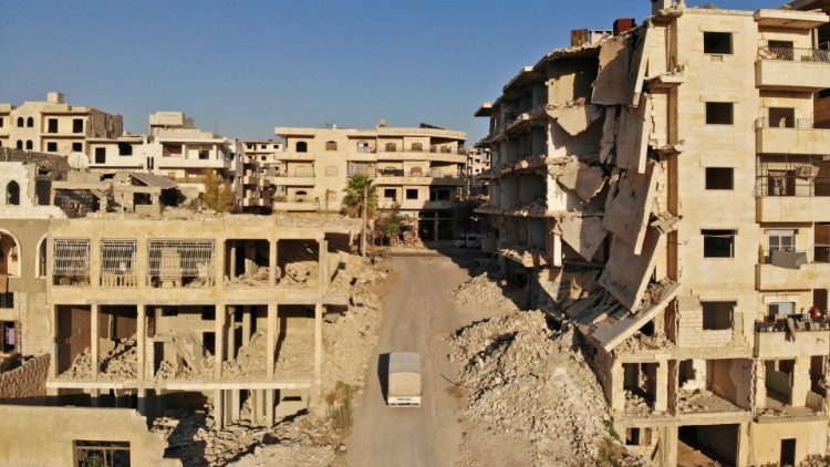 Vom Krieg zerstörte syrische Stadt