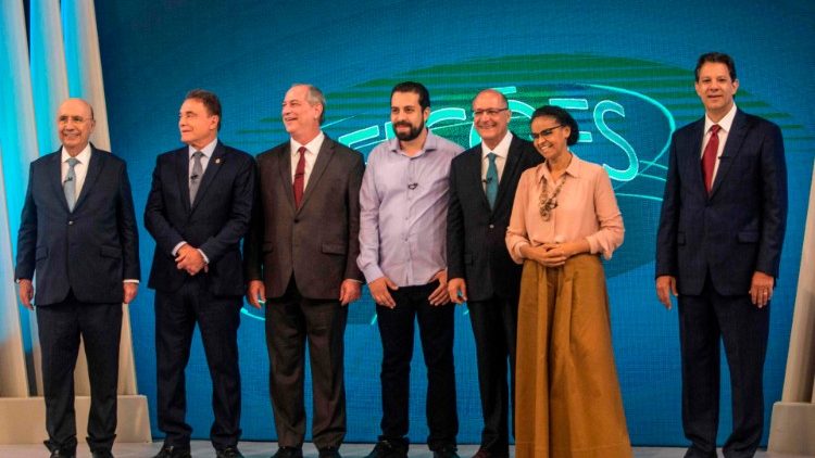 Les candidats à l'élection présidentielle lors du débat télévisé jeudi 4 octobre à Rio de Janeiro