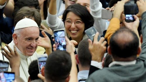 Jovens da América Latina ao Papa Francisco: caminhamos contigo!