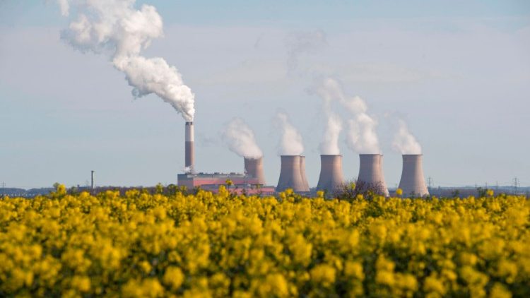 Centrales électriques au charbon dans les Midlands, au centre de l'Angleterre, en avril 2015