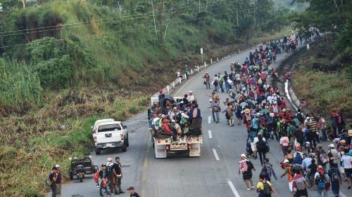 Carovana migranti. Vescovo di Tapachula: come credenti chiamati a portare aiuto