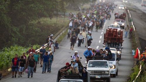 Caravana migrantes hondurenhos. Bispos: fomos surdos a seus gritos