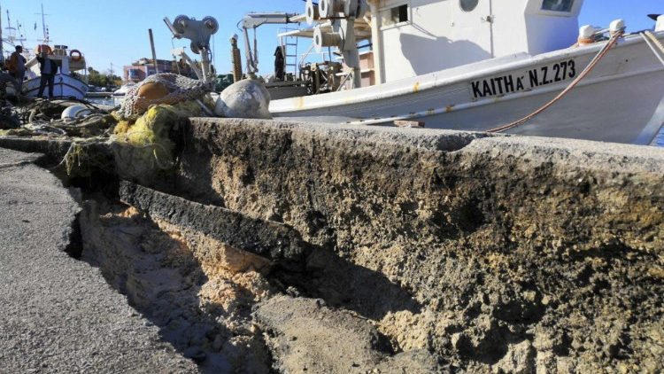 Cracks appear following the 6.4 magnitude earthquake in Greece
