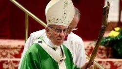 vatican-pope-synod-mass-1540729908220.jpg