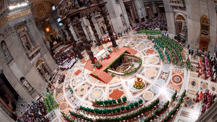 Papst Franziskus hat die Synode mit einer feierlichen Messe im Petersdom abgeschlossen