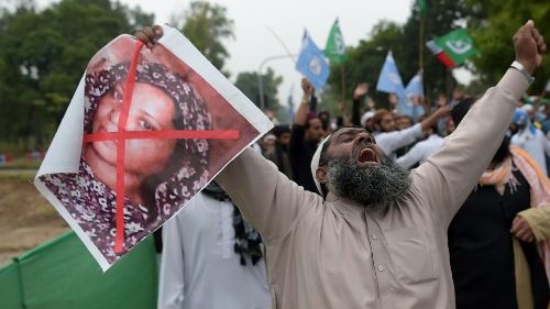 „Pakark Asia!“. Protestai Pakistane prieš krikščionės išteisinimą