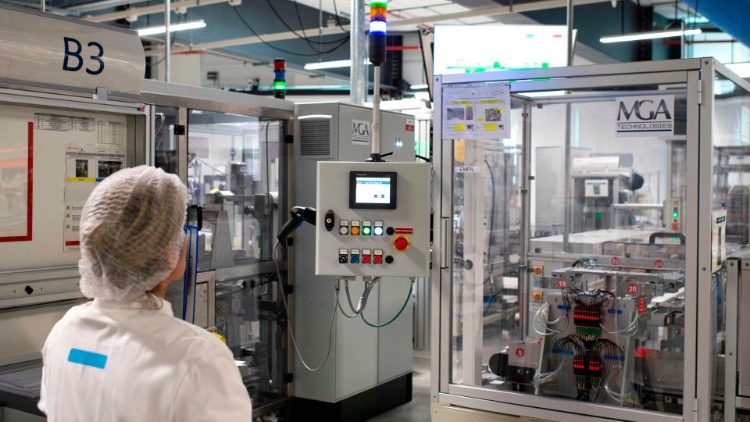 In der Nähe von Lyon: Maschine zur Bestimmung genetischer Defekte bei befruchteten Eizellen