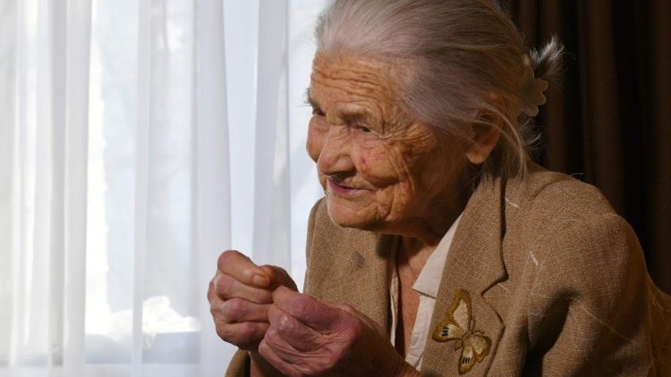 Oksana Ostapenko, 97 anos, sobrevivente do Holodomor
