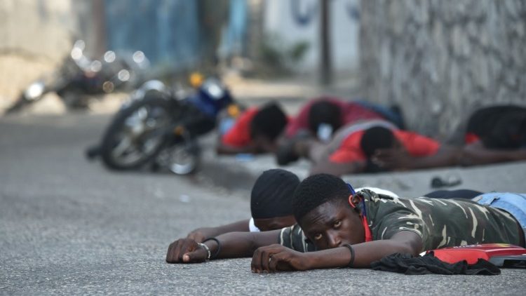 Protestos no Haiti contra o governo. 