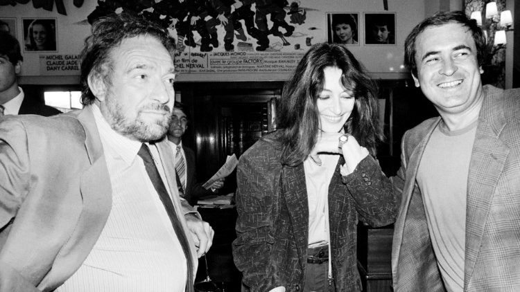 Bernardo Bertolucci con Anouk Aimee e Ugo Tognazzi - Cannes, 1981