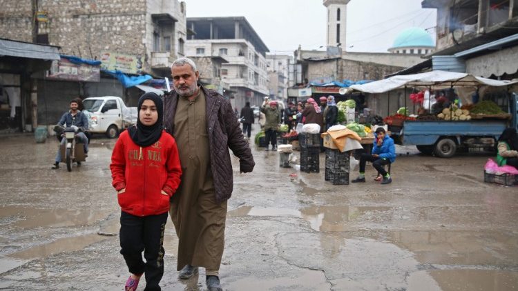 Ad Aleppo la vita riprende lentamente
