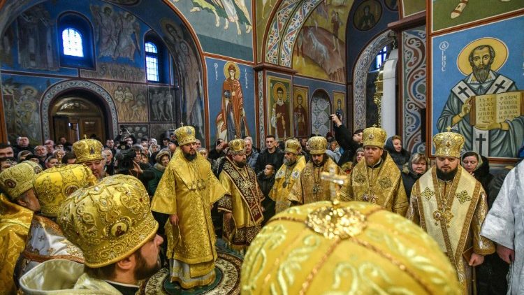 Bischöfe der neuen, von Moskau unabhängigen orthodoxen Kirche der Ukraine