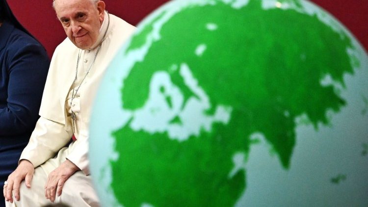 Seine Botschaft zum 52. Weltfriedenstag zum Thema „Gute Politik steht im Dienst des Friedens“, wird der Papst am 1. Januar 2019 verkünden. 