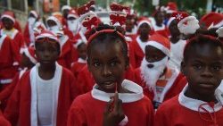 haiti-christmas-parade-feature-1545619132278.jpg