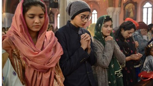 Pakistan: Der Erzbischof in der Koranschule