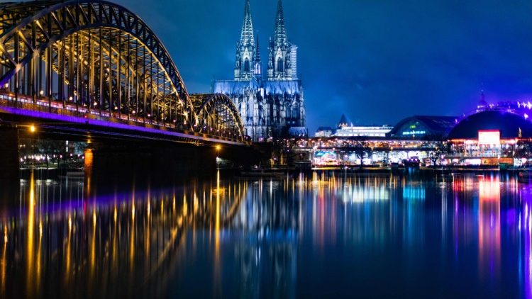 Der Kölner Dom und die Hohenzollernbrücke