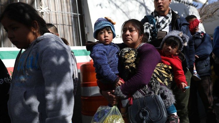 Migranti al confine Messico-Guatemala