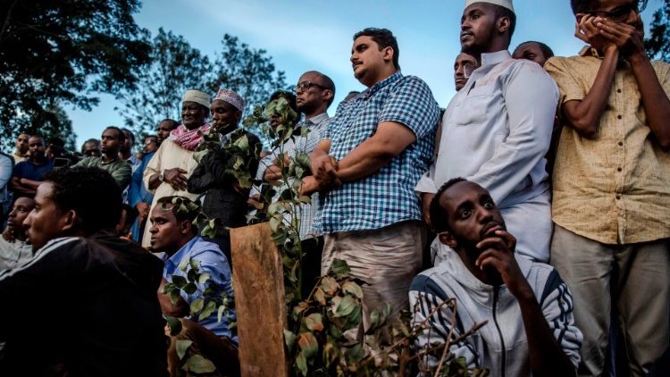 Funerali i viktimave të atentatit në Kenia