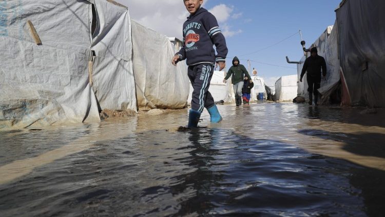 Winterstürme hatten im Libanon Flüchtlingslager unter Wasser gesetzt