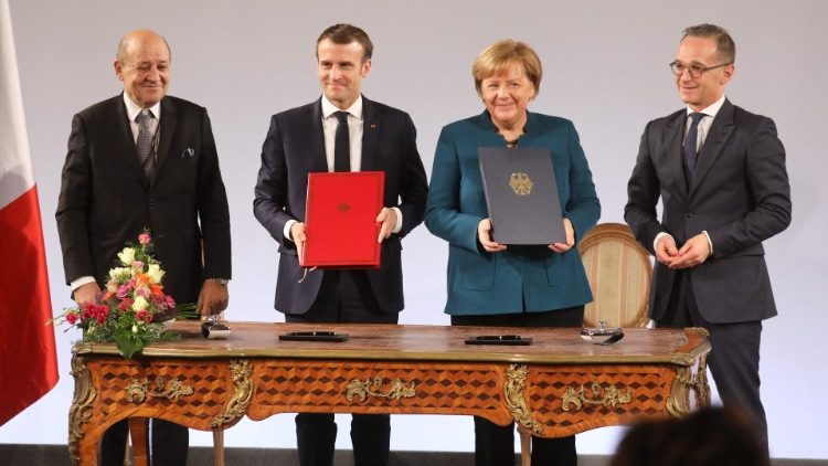 À quatre mois des élections européennes, Angela Merkel et Emmanuel Macron signent, mardi 22 janvier un nouveau traité pour renforcer la relation franco-allemande.