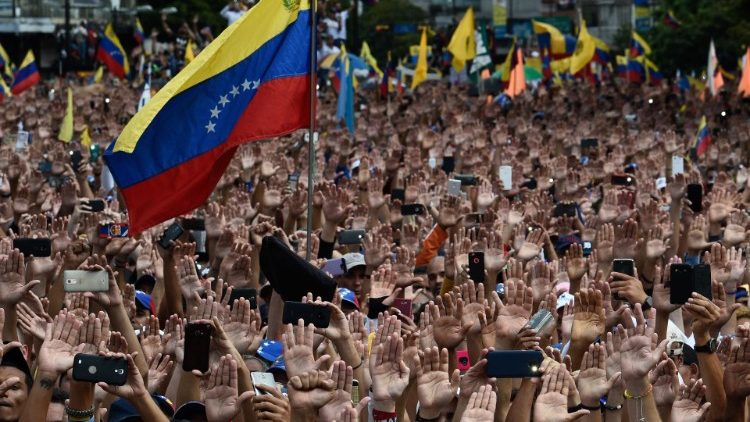 Massendemonstration gegen Präsident Maduro im Jänner 2019