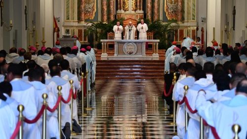 D: Passauer Bischof Oster hält verheiratete Priester für möglich