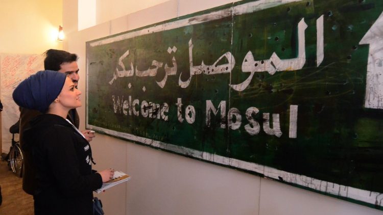 CORRECTION-IRAQ-MOSUL-MUSEUM-ART