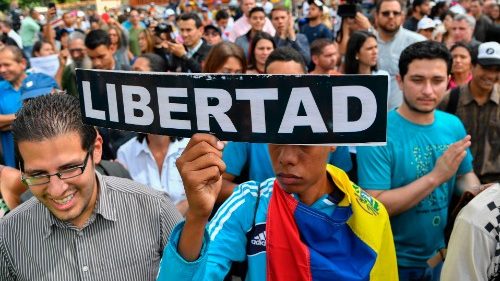 Les Vénézuéliens, entre espoir et crainte