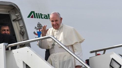 Papa Francesco è partito per gli  Emirati Arabi