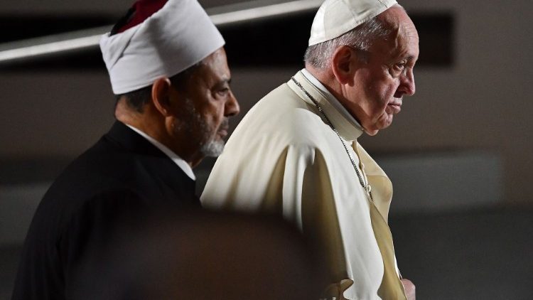 Papež s vrchním imámem al Azhar