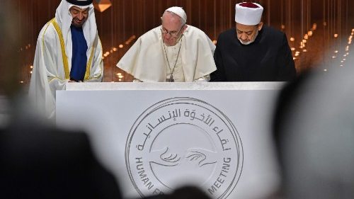 Papst und Großimam: Historische Erklärung zu Frieden, Freiheit und Frauenrechten