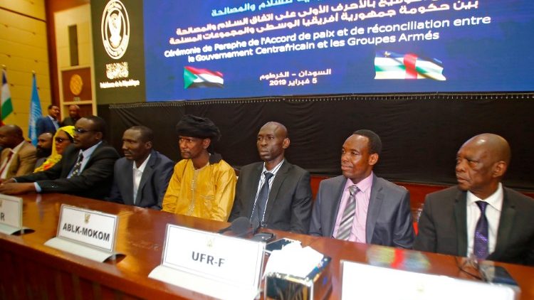 Initialling of a peace deal in Khartoum brought to the discussion table CAR's rebel leaders and representatives