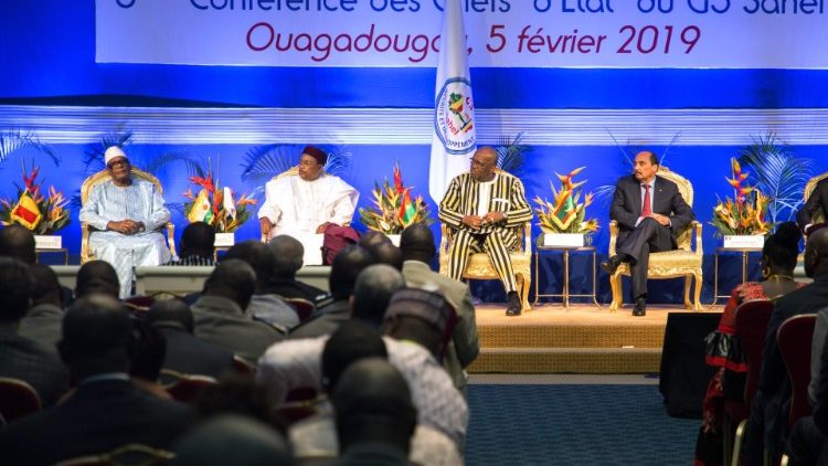 Réunion des responsables du G5 Sahel le 5 février 2019 à Ouagadougou pour tenter de redynamiser leur force antiterroriste. 