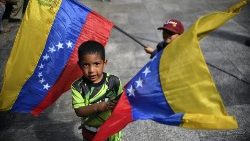 venezuela-us-crisis-signature-campaign-1549487386933.jpg