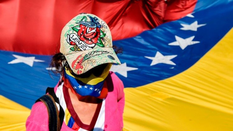 Wenezuela: społeczeństwo pogrążone w desperacji i strachu