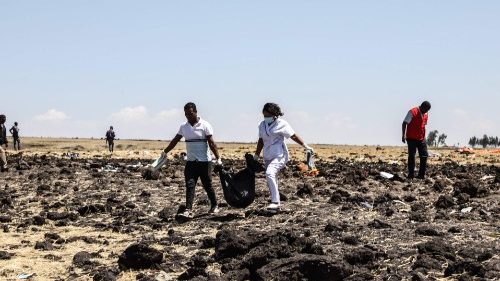Schianto aereo in Etiopia: 157 morti tra di loro 8 italiani