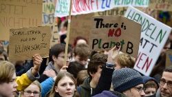 germany-environment-climate-youth-demo-1552644245834.jpg